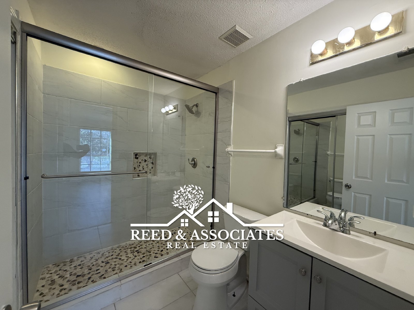 Spacious: 3 Bedroom in Cordova! property image