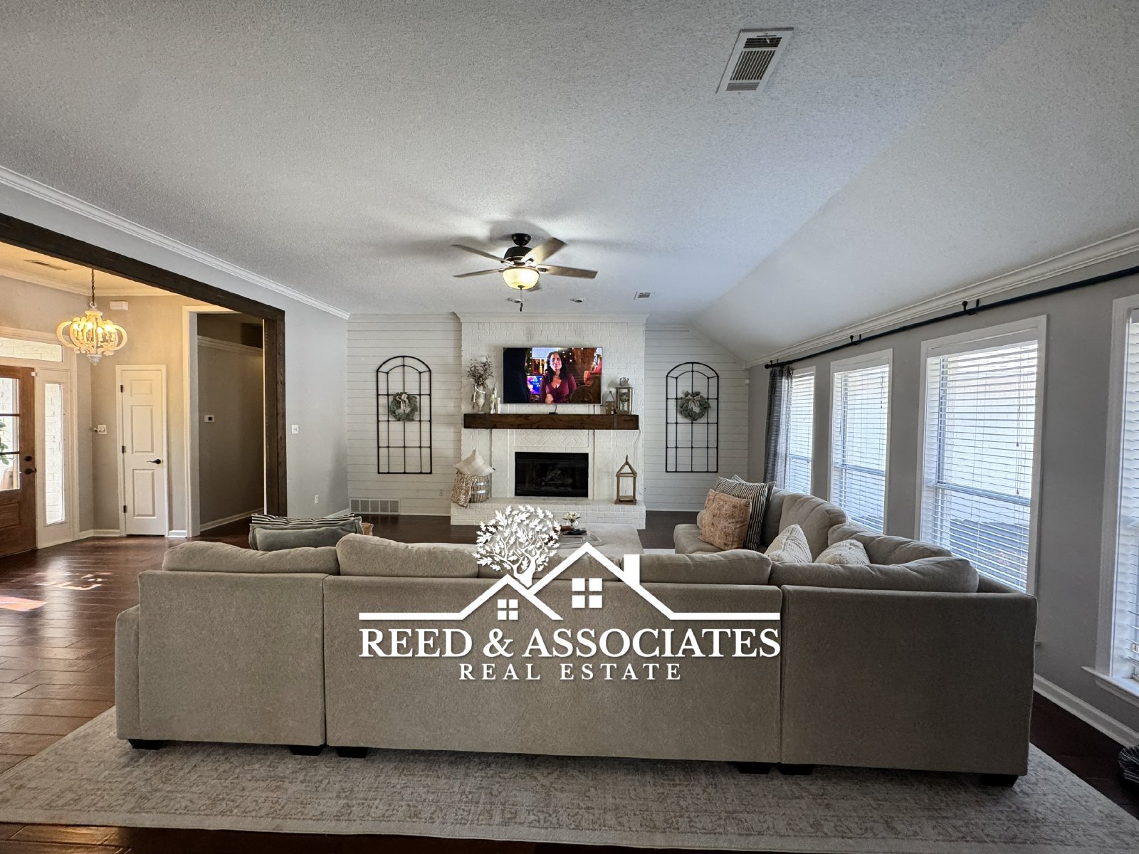 4 bedrooms plus pool in Collierville! property image