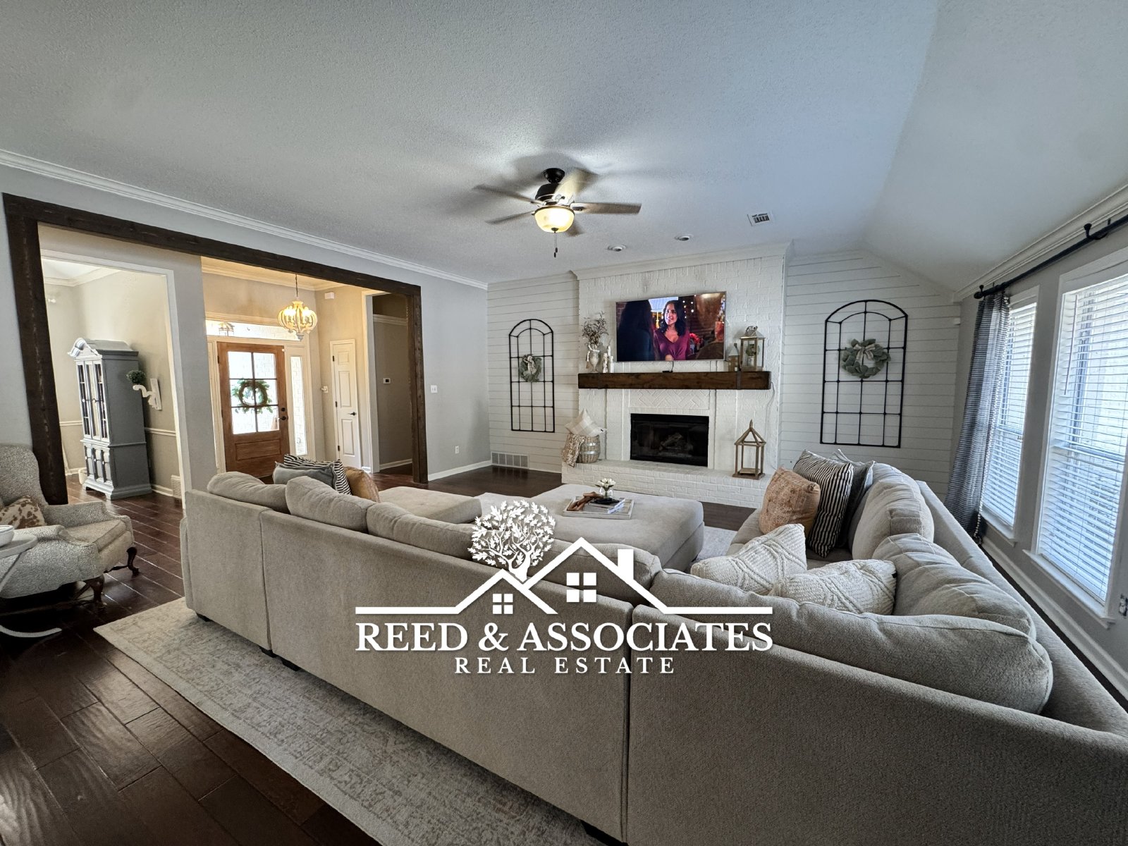 4 bedrooms plus pool in Collierville! property image