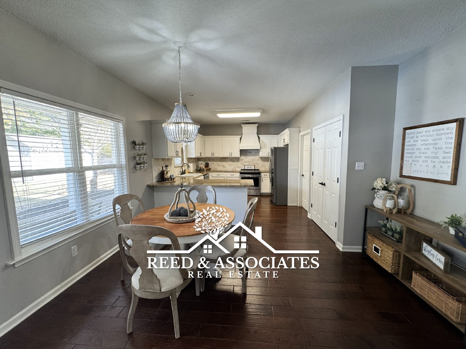 4 bedrooms plus pool in Collierville! property image