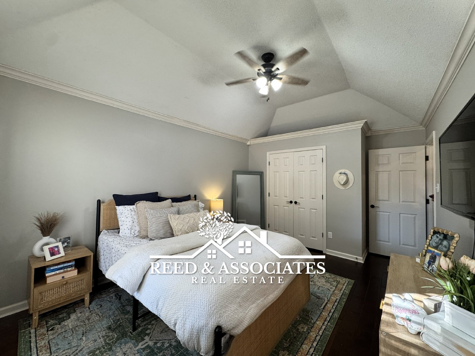 4 bedrooms plus pool in Collierville! property image