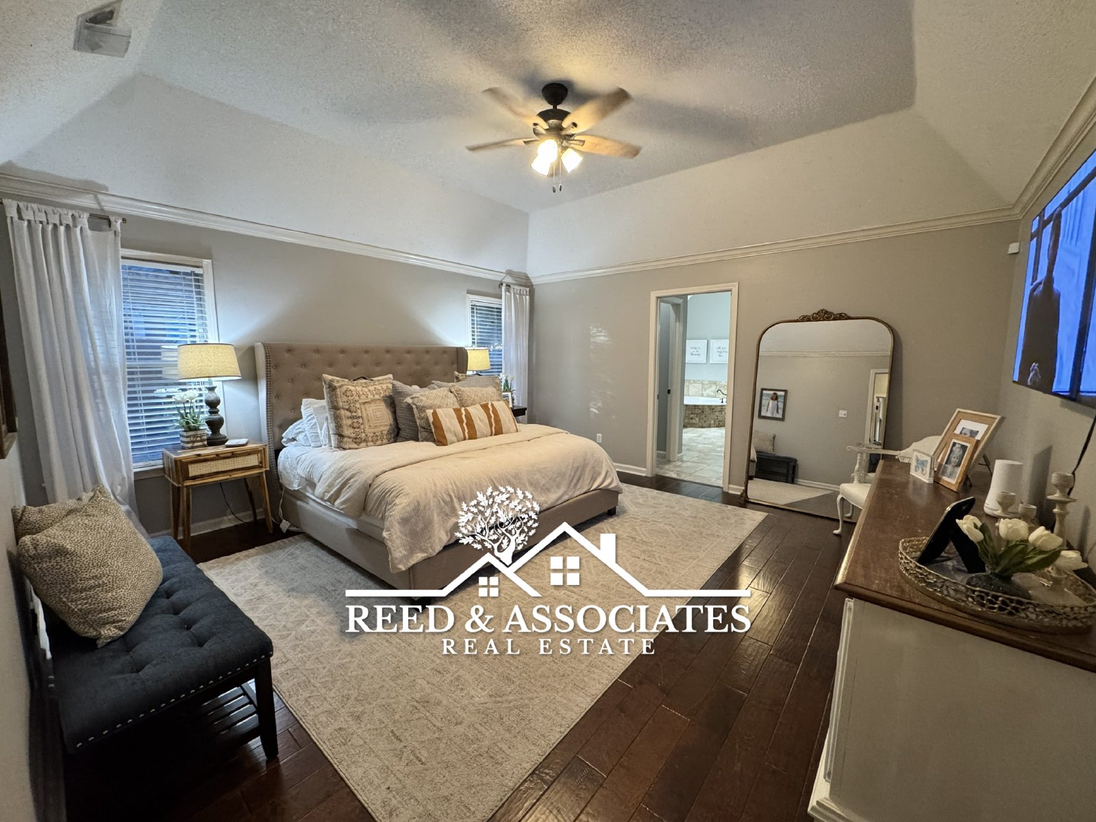 4 bedrooms plus pool in Collierville! property image