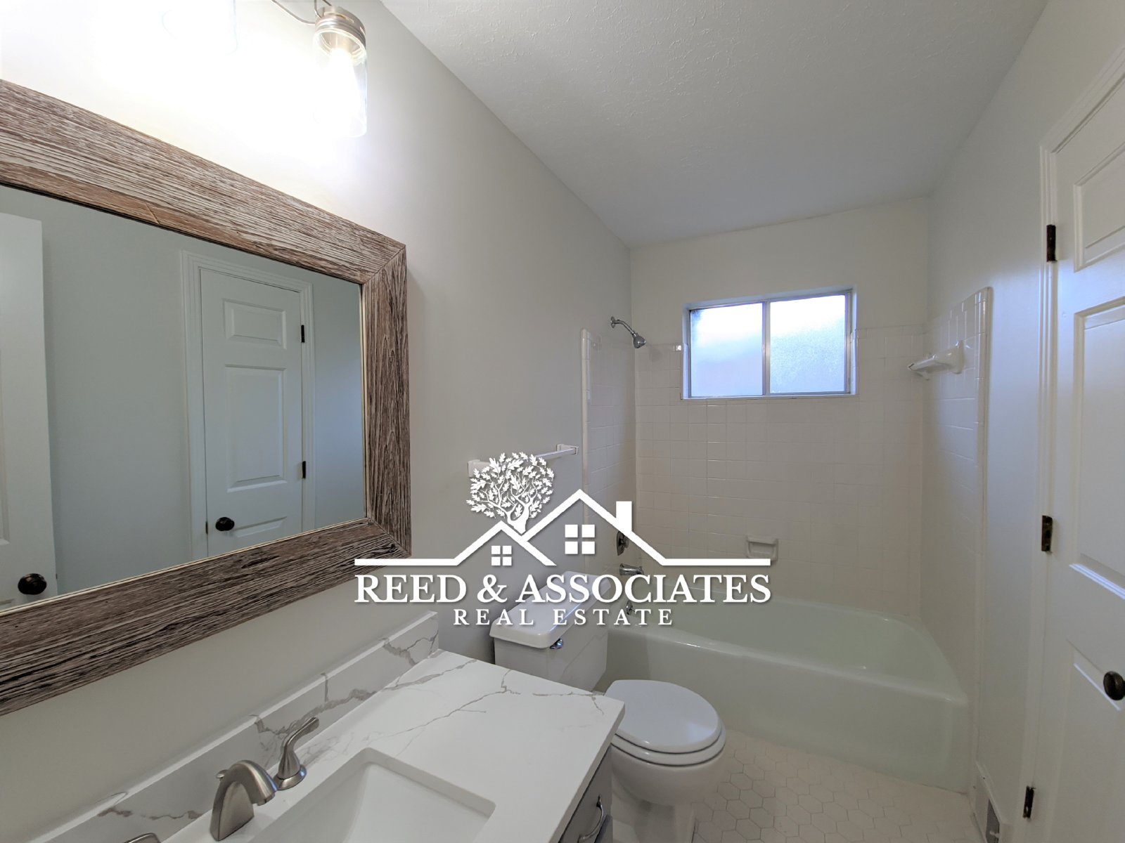 Spacious: 4 Bedroom in Germantown! property image