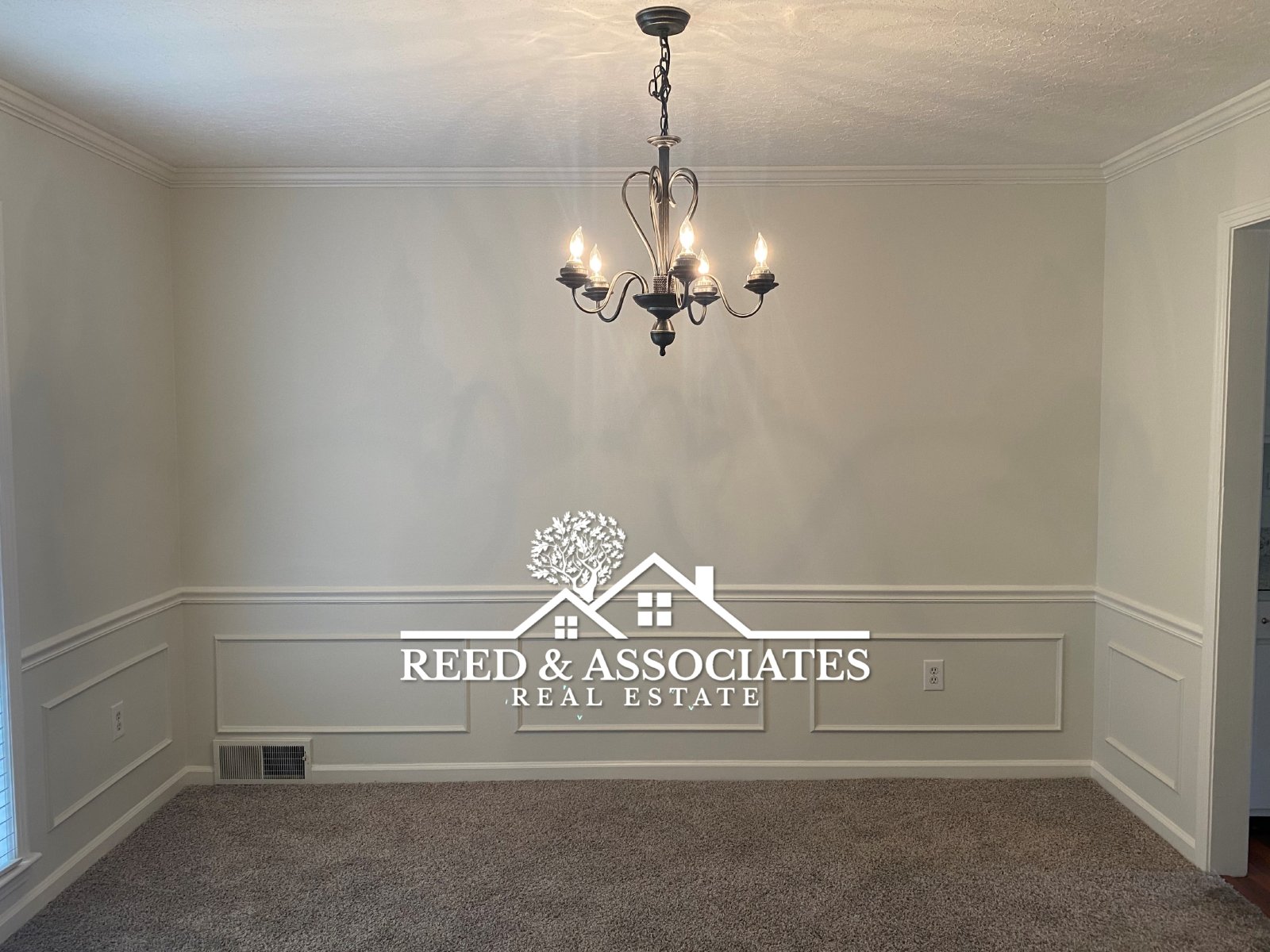 Spacious: 4 Bedroom in Germantown! property image