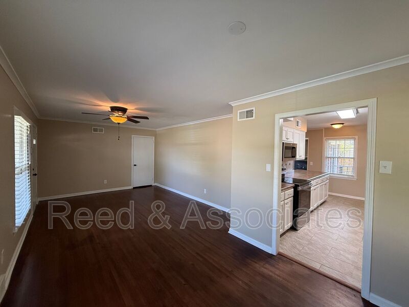 Spacious: 3 Bedroom in Millington! property image