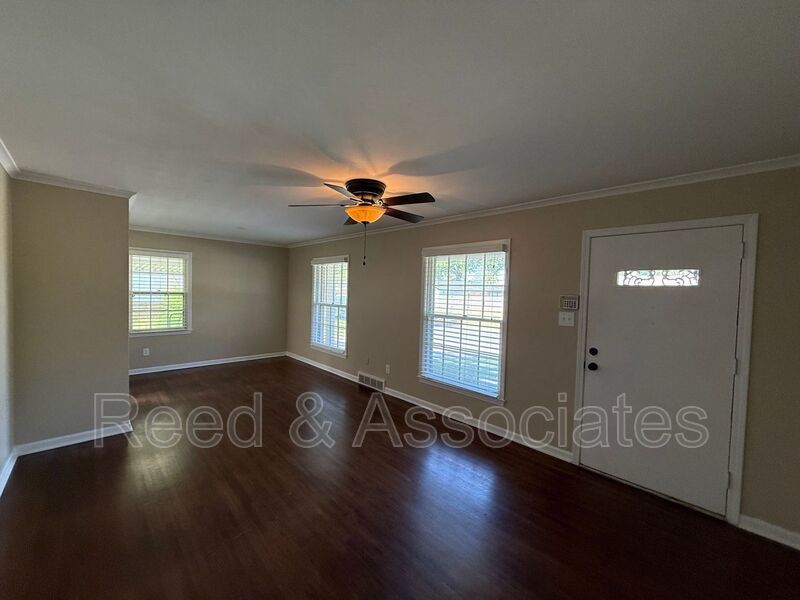 Spacious: 3 Bedroom in Millington! property image