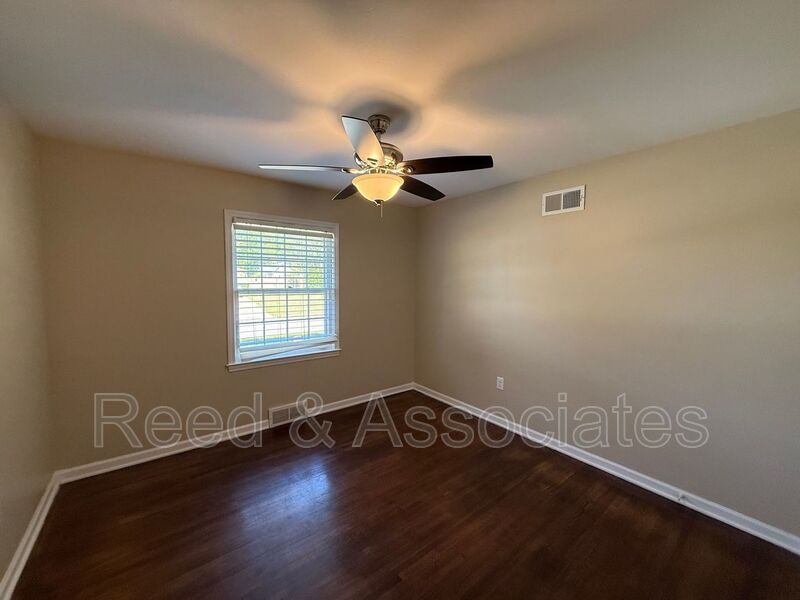Spacious: 3 Bedroom in Millington! property image