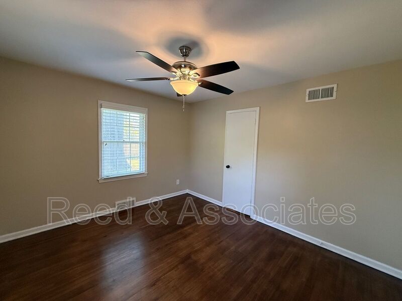 Spacious: 3 Bedroom in Millington! property image