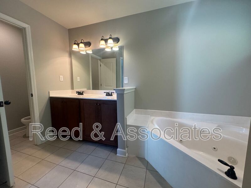 4 bed / 2 bath in Southaven, MS property image