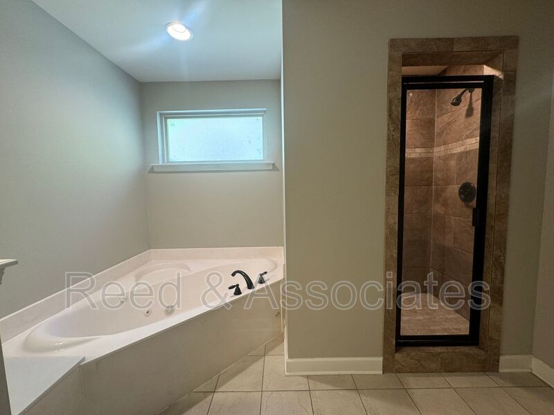 4 bed / 2 bath in Southaven, MS property image