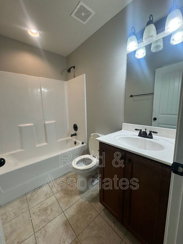 4 bed / 2 bath in Southaven, MS property image