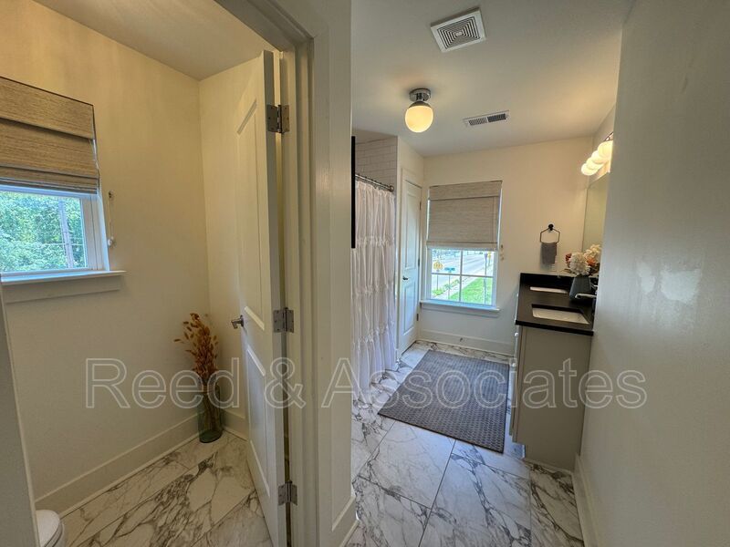 Spacious 3-Bedroom - Copper Young Area property image