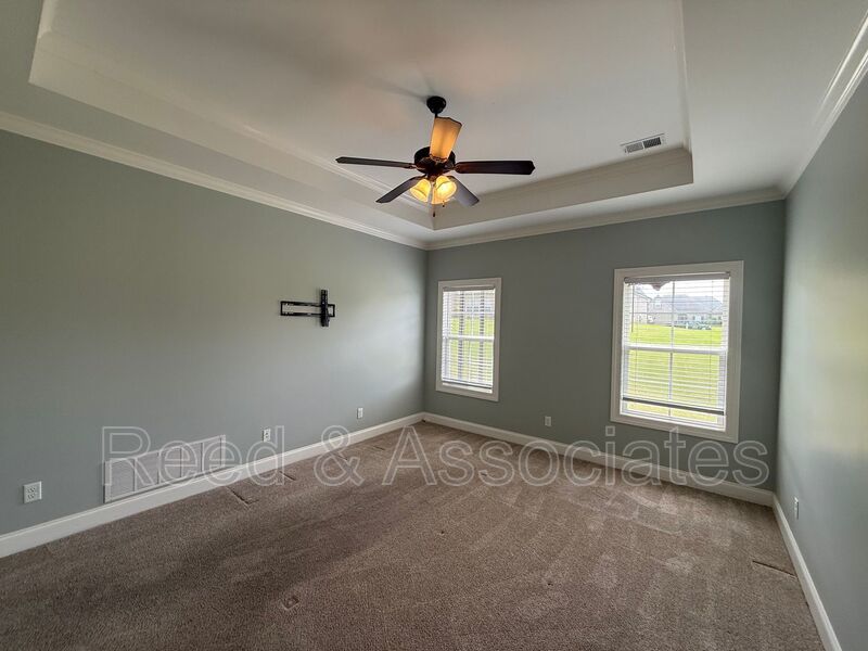 4BR Home with Screened Porch in Southaven – Minutes from Memphis! property image
