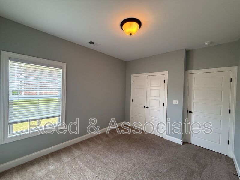 4BR Home with Screened Porch in Southaven – Minutes from Memphis! property image