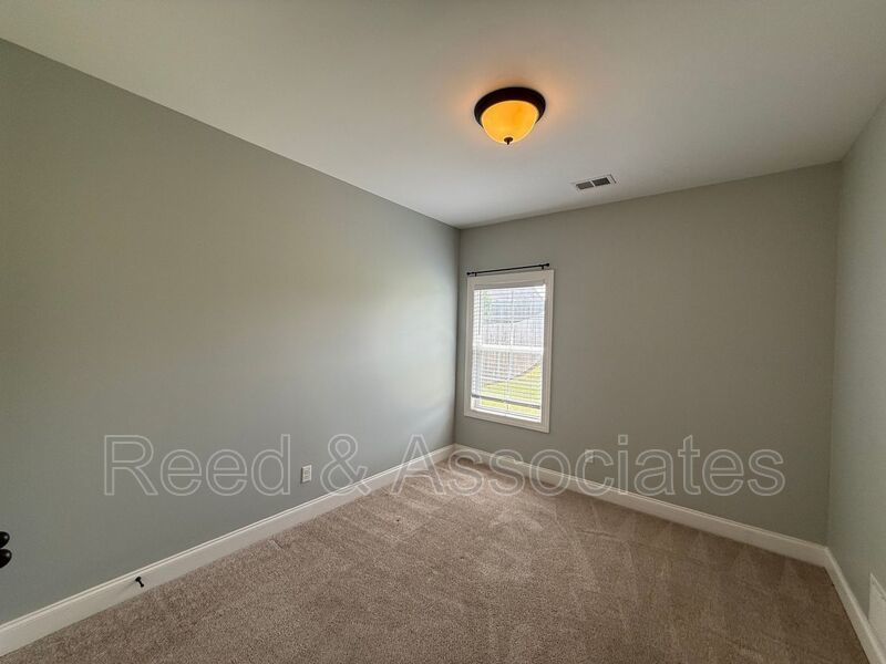 4BR Home with Screened Porch in Southaven – Minutes from Memphis! property image