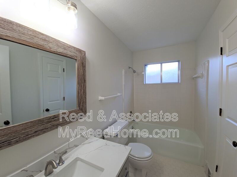 Spacious: 4 Bedroom in Germantown! property image