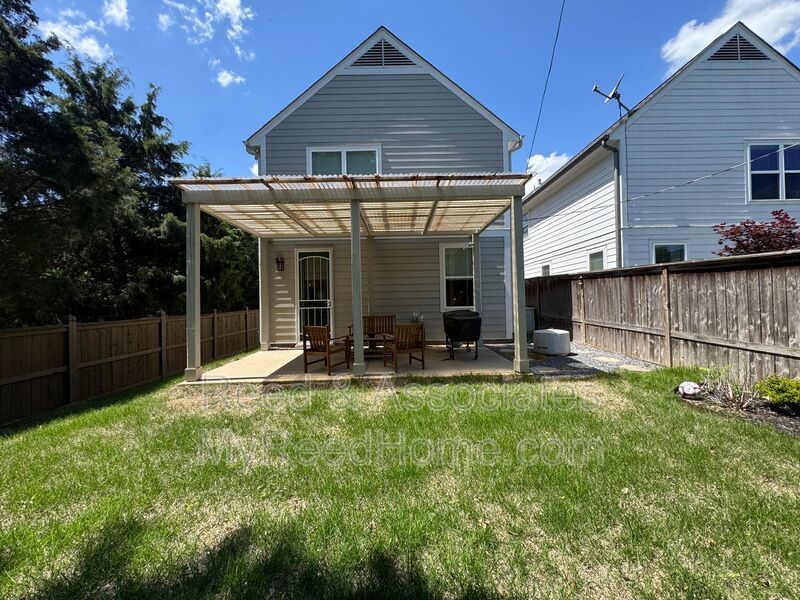 Spacious 3-Bedroom - Copper Young Area property image