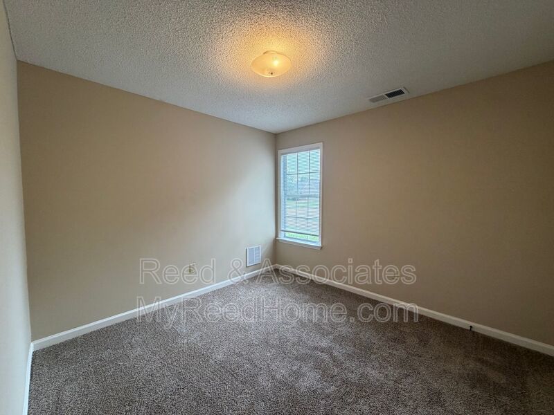 Bartlett Home in Quiet Neighorhood! property image