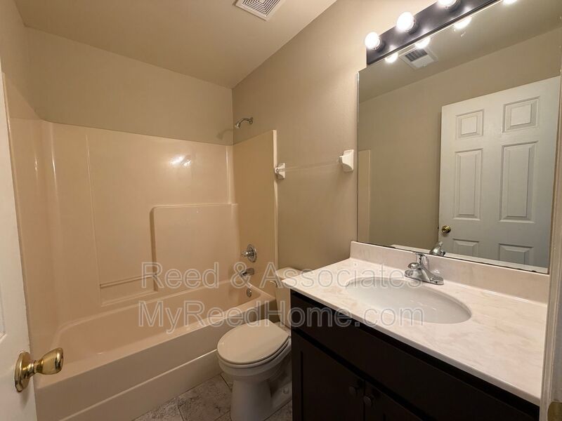 Bartlett Home in Quiet Neighorhood! property image