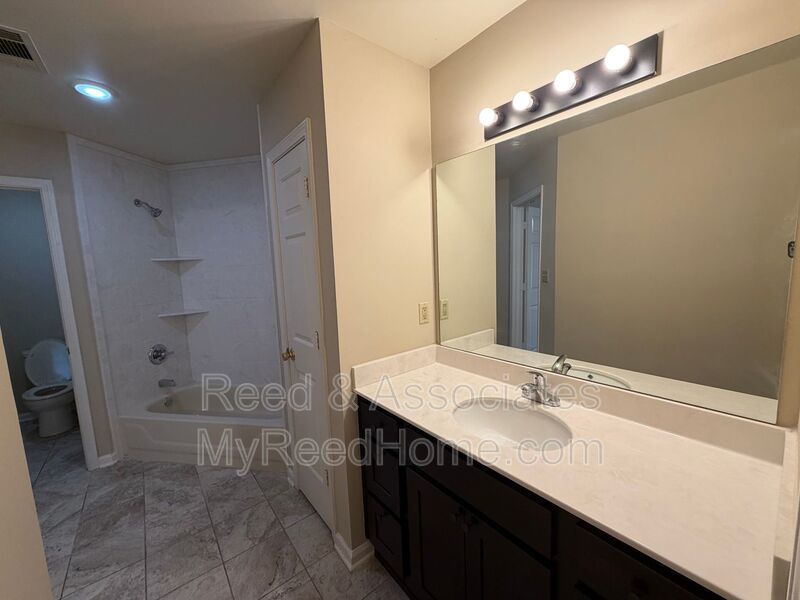 Bartlett Home in Quiet Neighorhood! property image