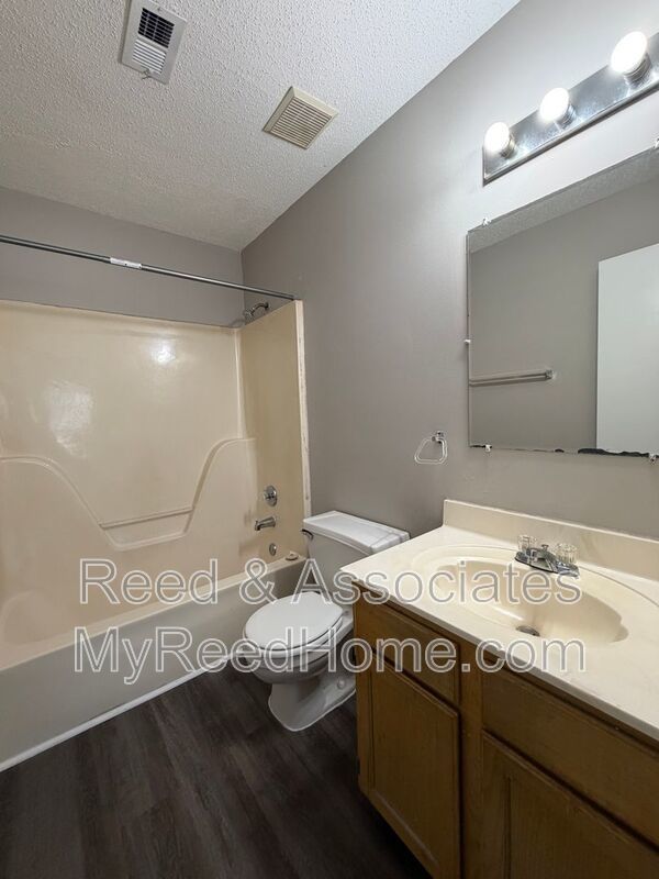 Charming 3BR/2BA Home on Quiet Cove in Memphis property image