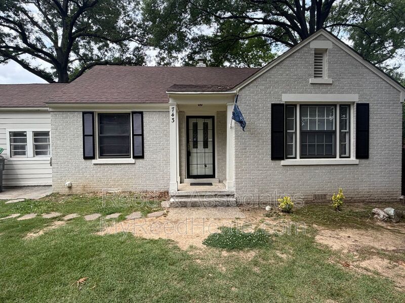 3 Bedroom in University of Memphis Area property image