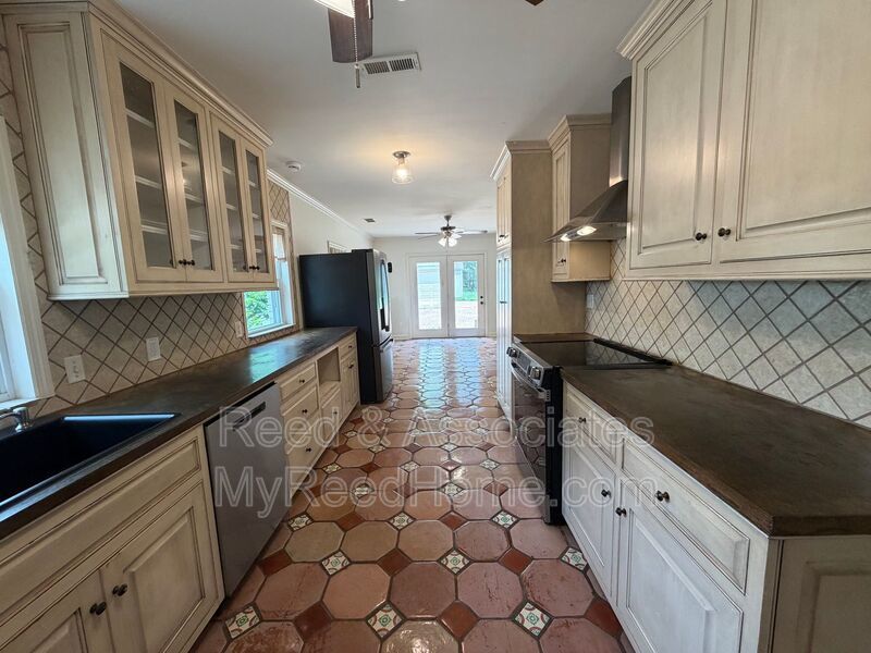 Spacious Germantown Home in Prime Location! property image