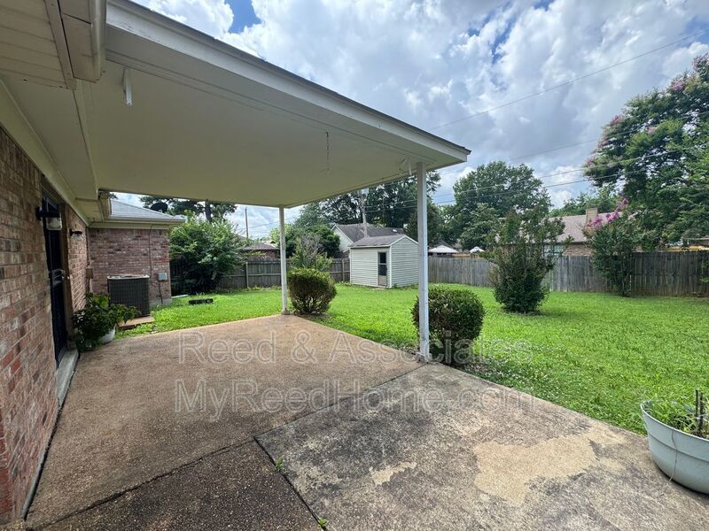 3 Bedroom in Hickory Ridge - South Riverdale property image