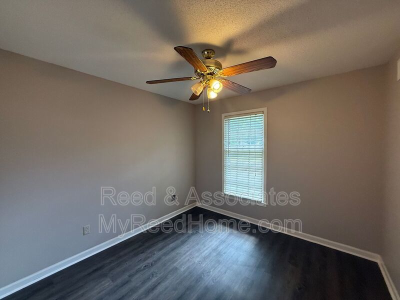 East Memphis with Convenient Location! property image