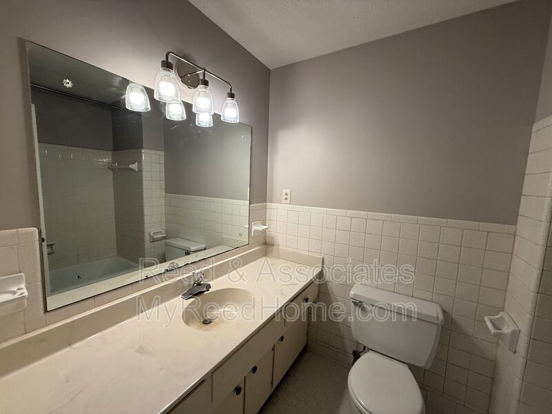 East Memphis with Convenient Location! property image