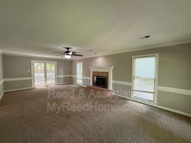 2-Story Home Located in a Quiet Cove! property image
