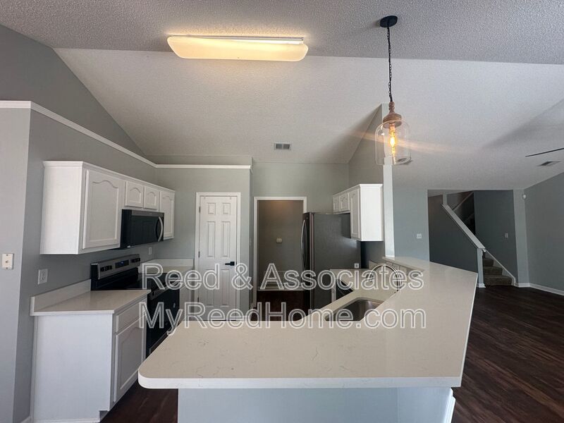 3 Bedroom in Arlington Home! property image