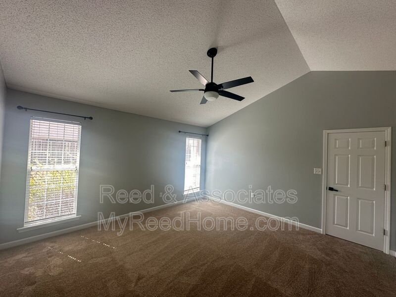 3 Bedroom in Arlington Home! property image