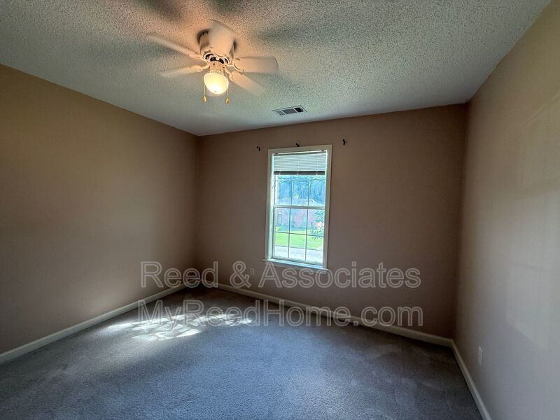 Your Dream Home Awaits in Lakeland! property image