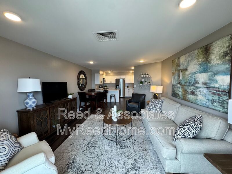 Furnished Downtown Condo with Beautiful Views!!! property image