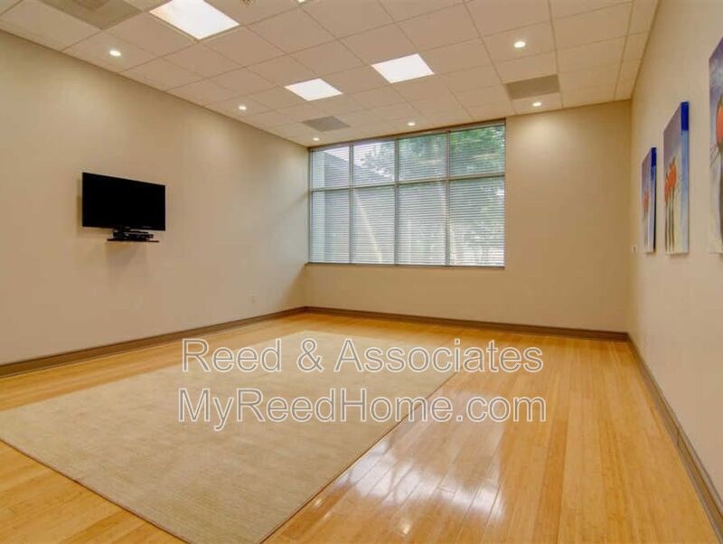 Furnished Downtown Condo with Beautiful Views!!! property image
