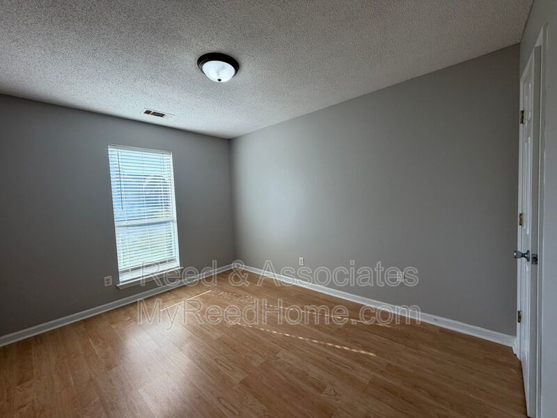 3 Bedroom in Oakland! property image