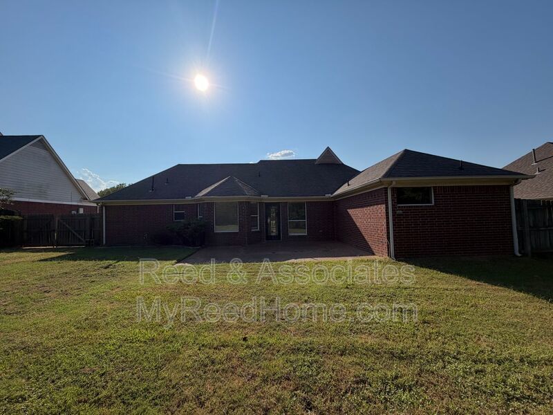 3 Bedroom in Oakland! property image