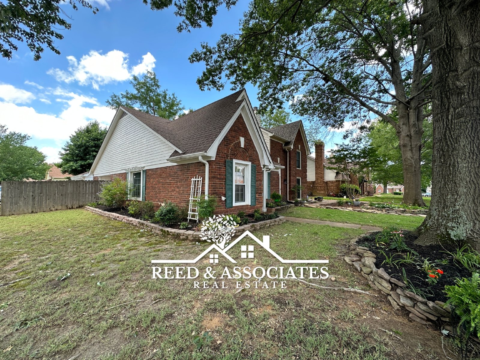 Collierville Townhouse Located on Corner Lot! property image