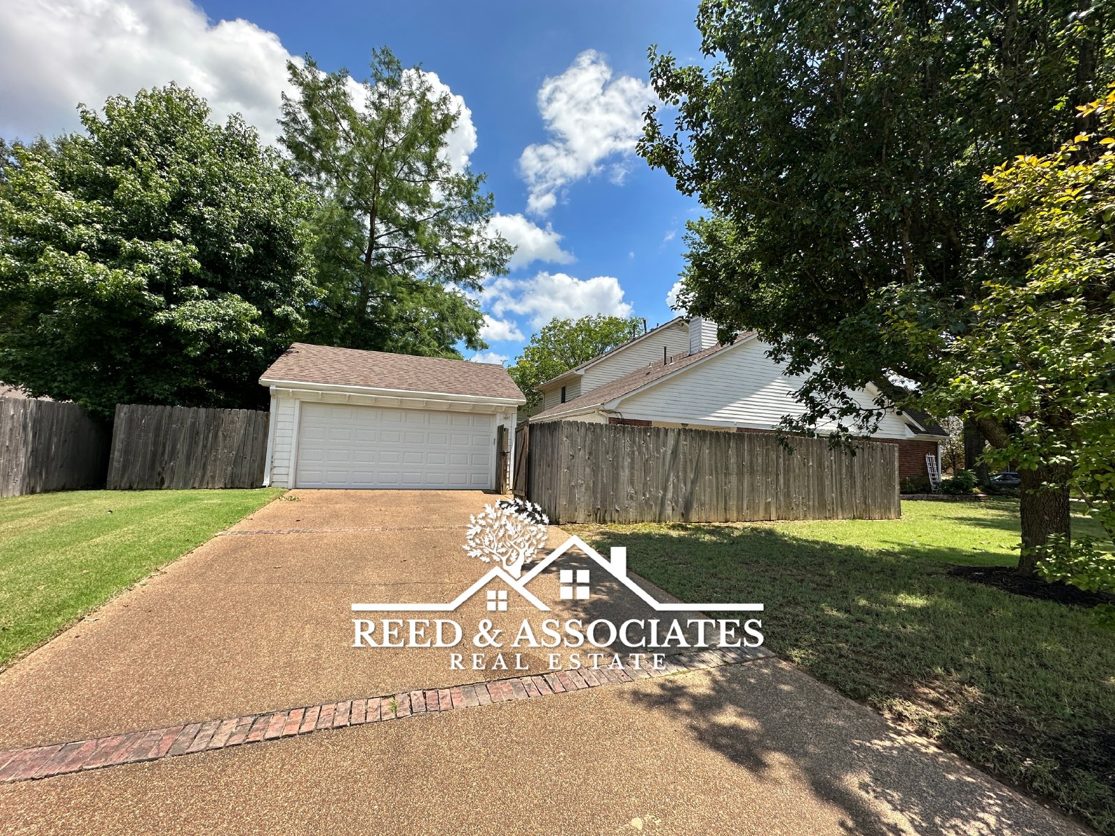 Collierville Townhouse Located on Corner Lot! property image