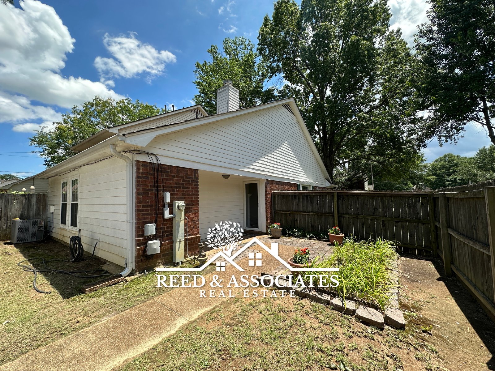 Collierville Townhouse Located on Corner Lot! property image