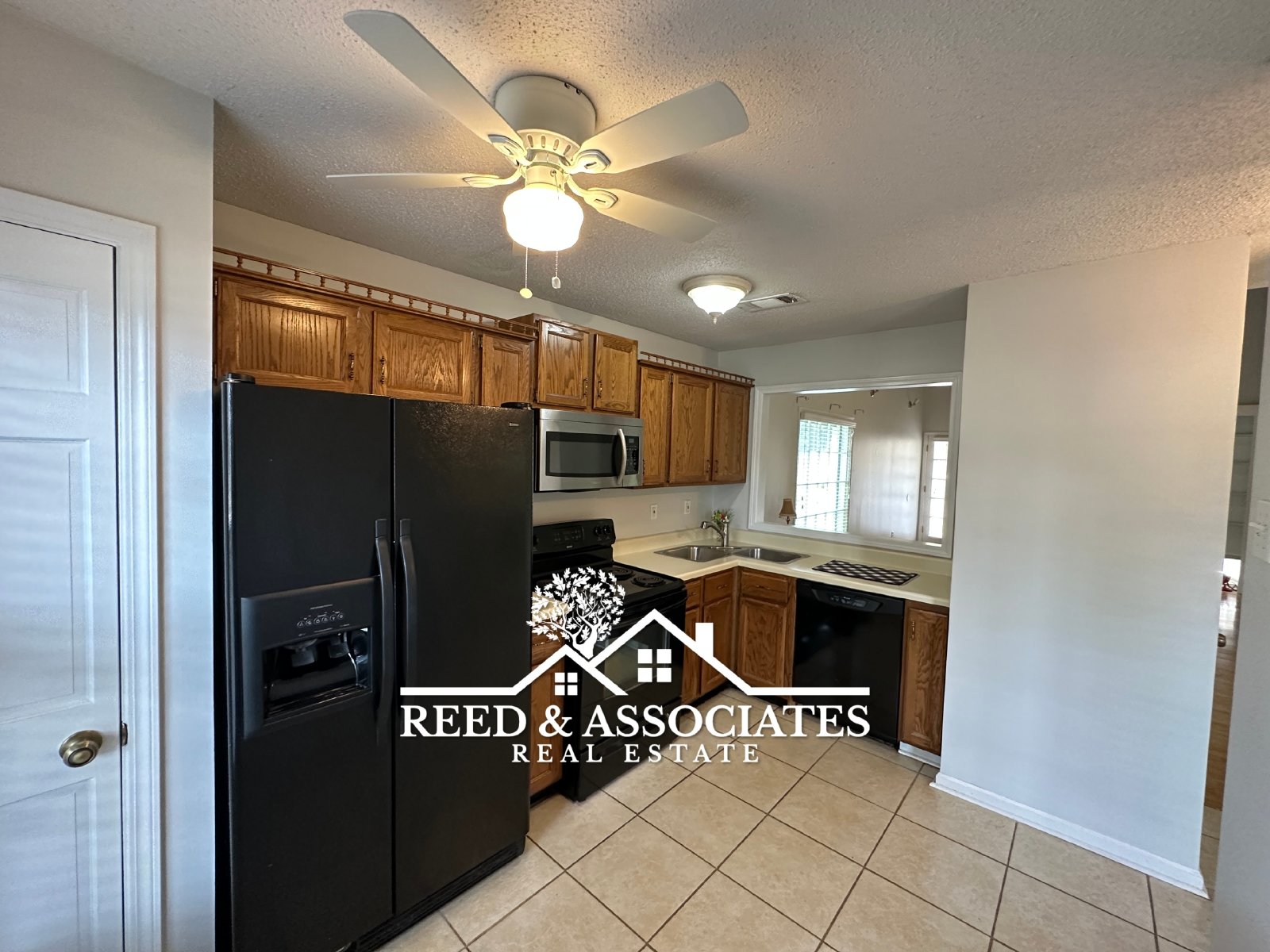 Collierville Townhouse Located on Corner Lot! property image