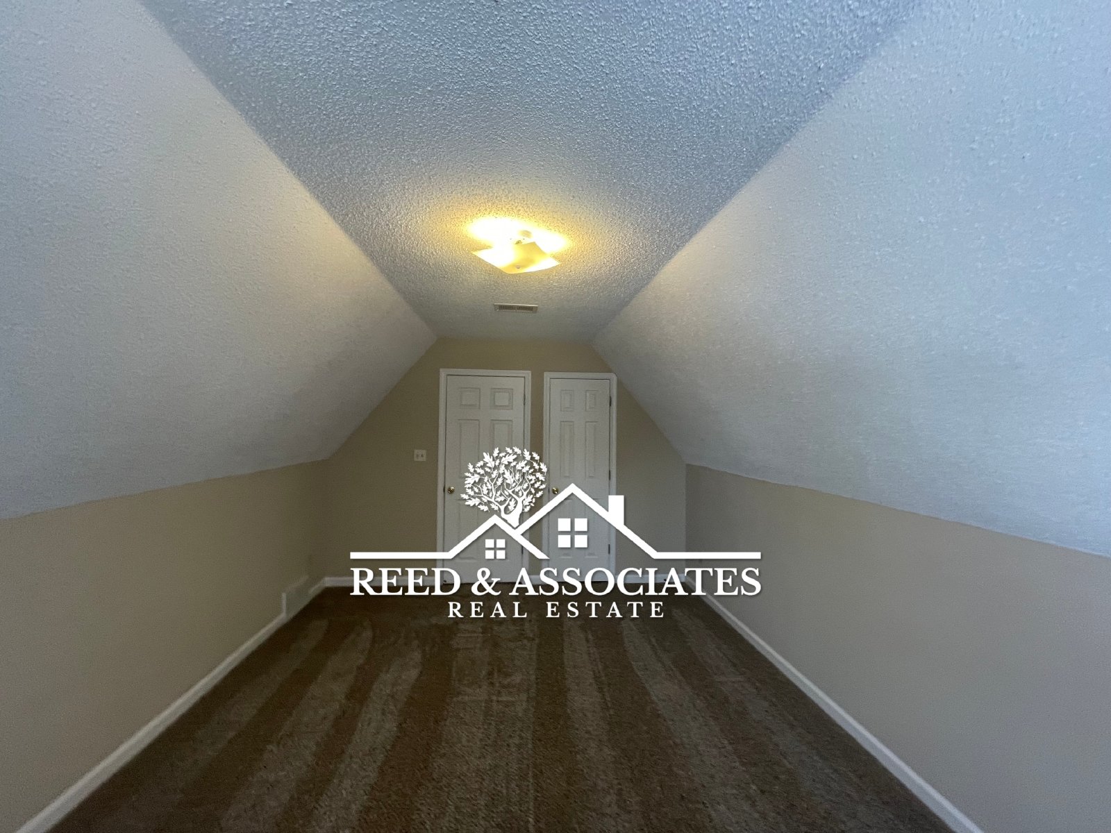 Charming Home Located in Quiet Cove! property image