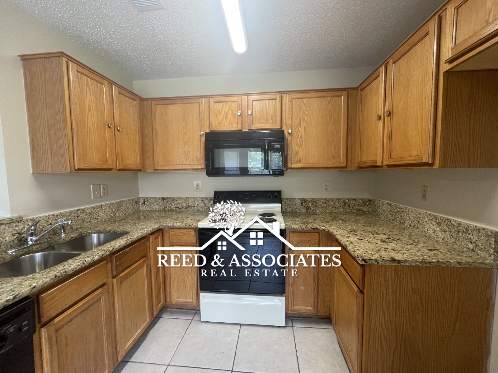 Charming Home Located in Quiet Cove! property image