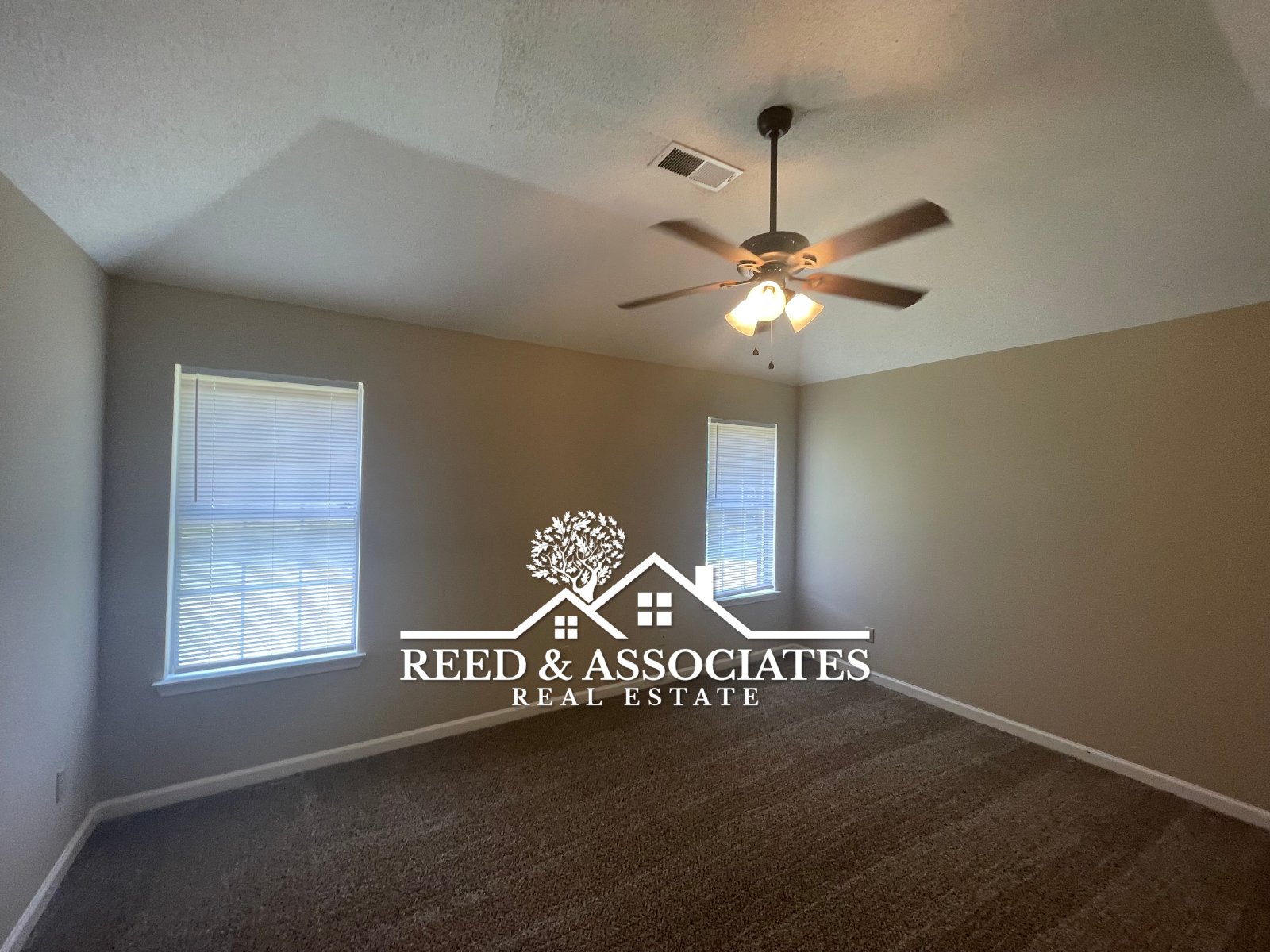 Charming Home Located in Quiet Cove! property image