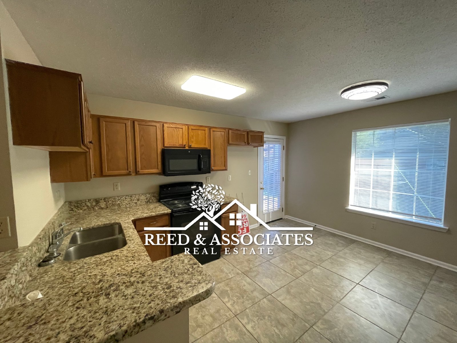 Cordova Home with GRANITE Counter Tops & Located on Corner Lot! property image