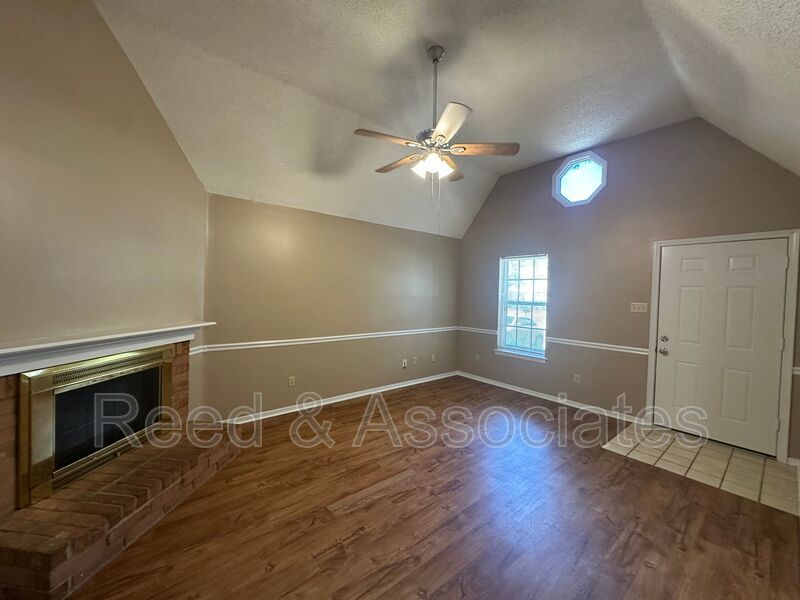 Move-In Ready 3BR in Cordova – Fireplace, Fenced Yard & Pets Welcome property image