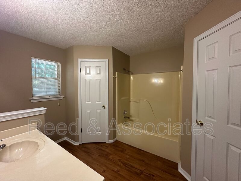 Move-In Ready 3BR in Cordova – Fireplace, Fenced Yard & Pets Welcome property image