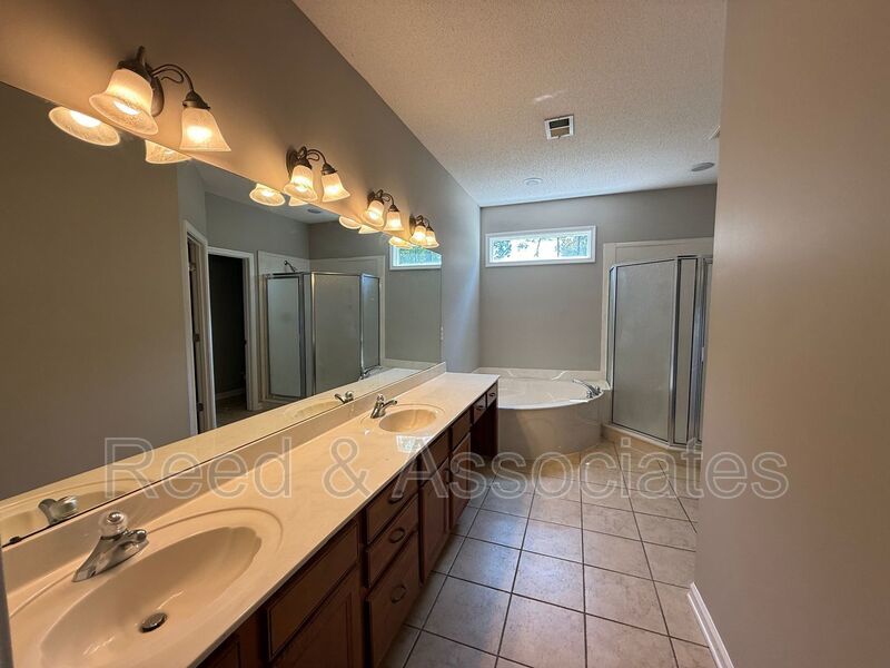 5-Bedroom Cordova Home with Over 3,000+ Sq Ft & Flexible Living Space property image