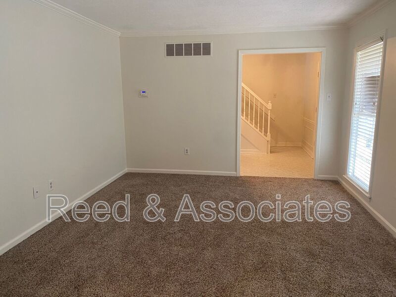 Spacious: 4 Bedroom in Germantown! property image